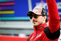 Bagnaia contradice a Ducati y pide no reducir el número de motos oficiales