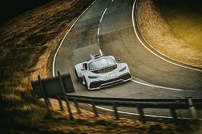 Mercedes-AMG Project One: test su pista per la F1 stradale
