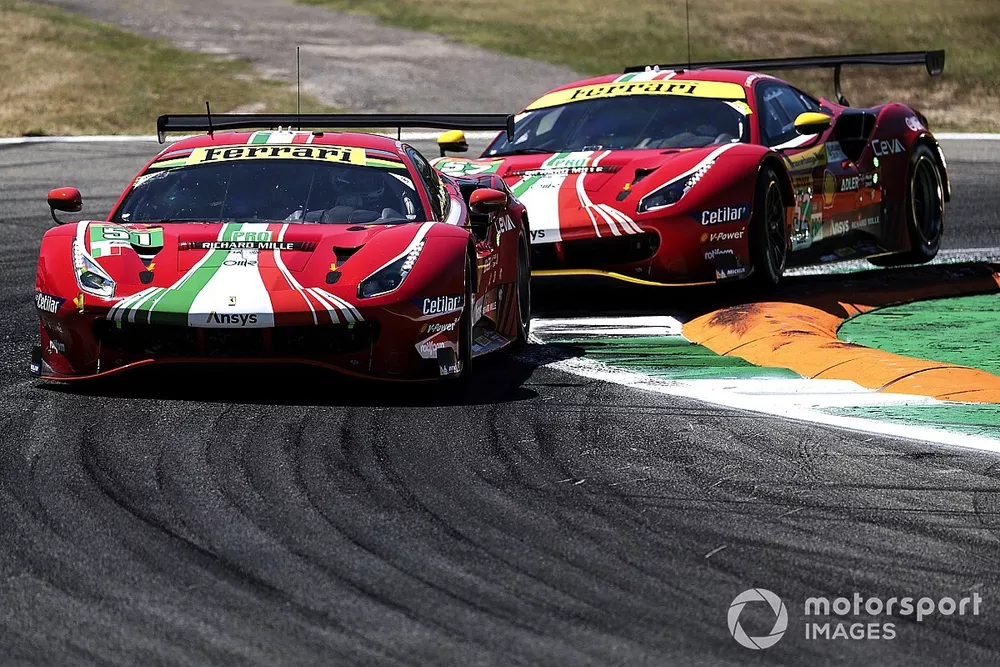 #51 AF Corse Ferrari 488 GTE EVO of Alessandro Pier Guidi, James Calado, #52 AF Corse Ferrari 488 GTE EVO of Miguel Molina, Antonio Fuoco