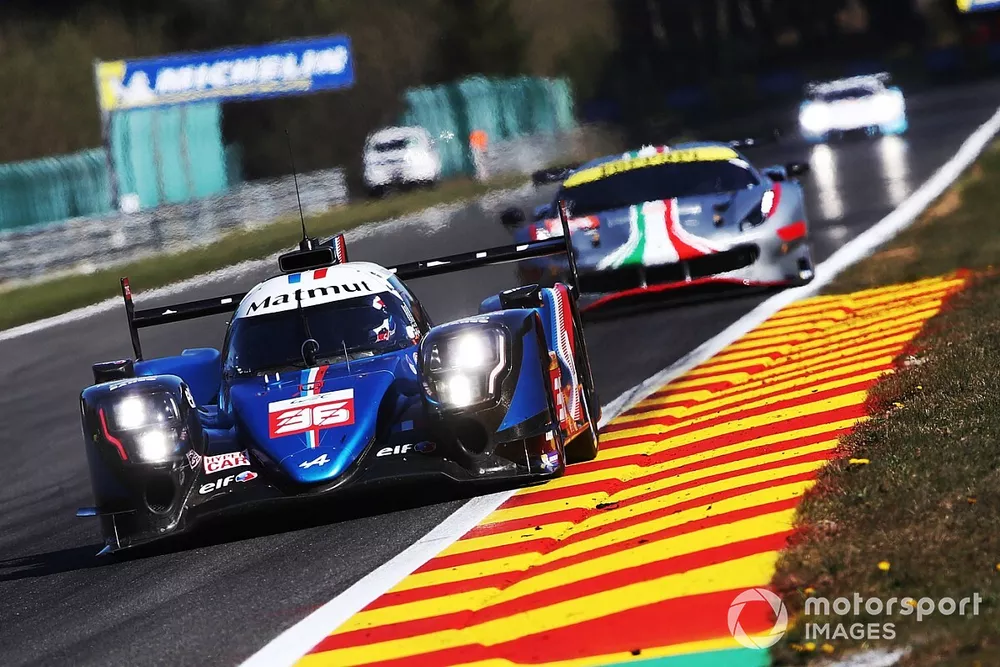 #36 Alpine Elf Matmut Alpine A480 - Gibson: Andr&eacute; Negr&atilde;o, Nicolas Lapierre, Matthieu Vaxiviere