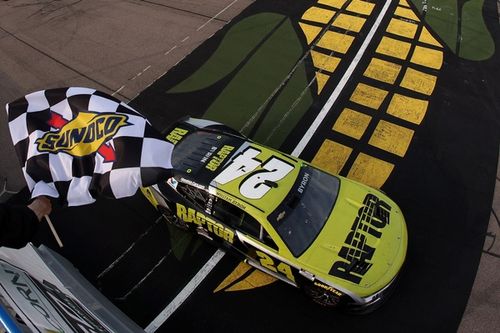 NASCAR Cup: Byron tem estratégia de combustível perfeita e vence em Iowa