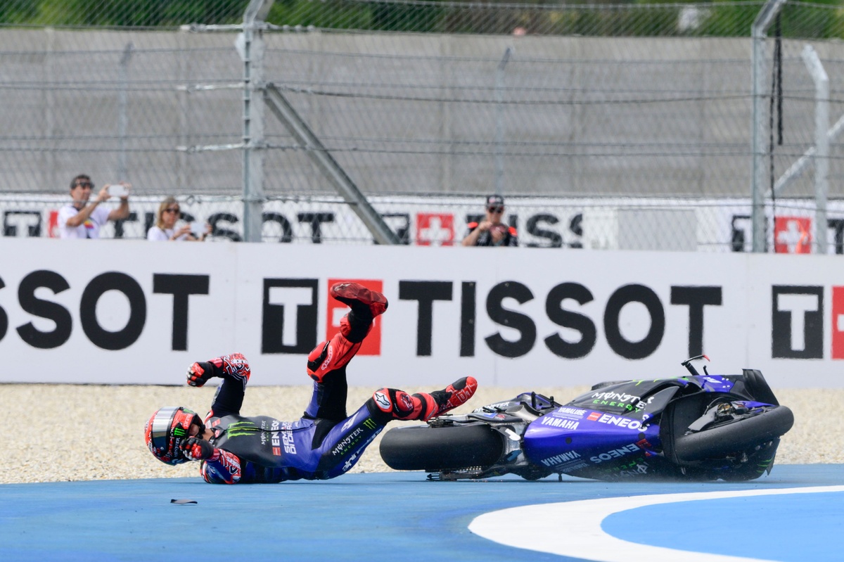 MotoGP | Long lap penalty per Quartararo, Bastianini ne deve fare due!