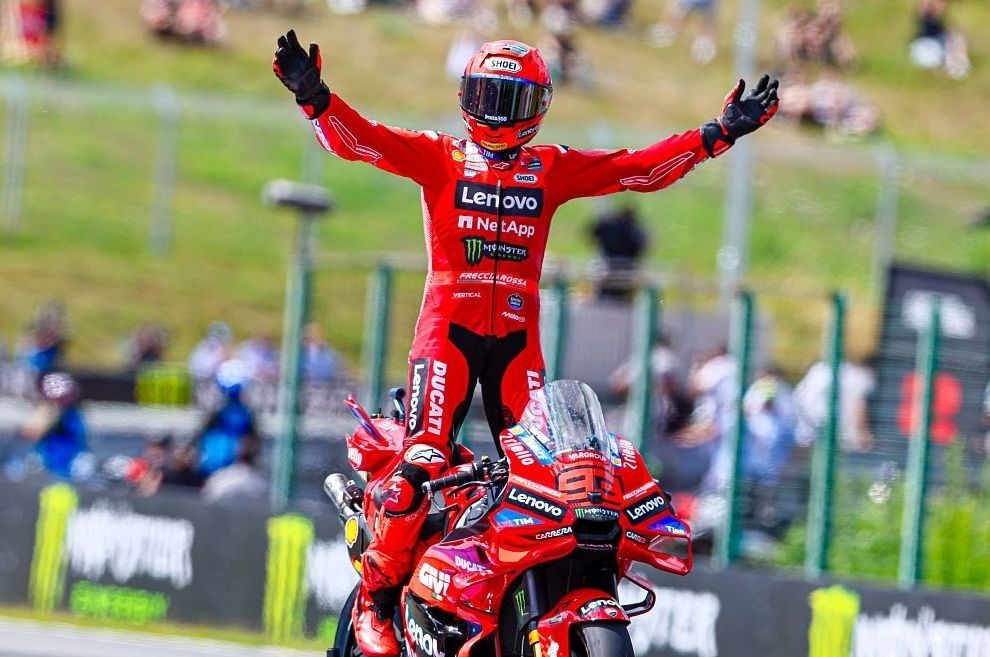 最強無敵のマルク・マルケス、今季8勝目達成！ アプリリア＆KTMが