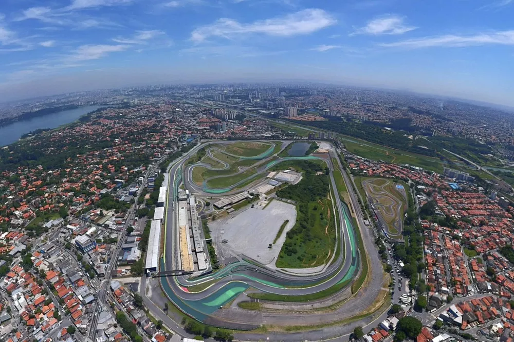 Vista a&eacute;rea del circuito de Interlagos