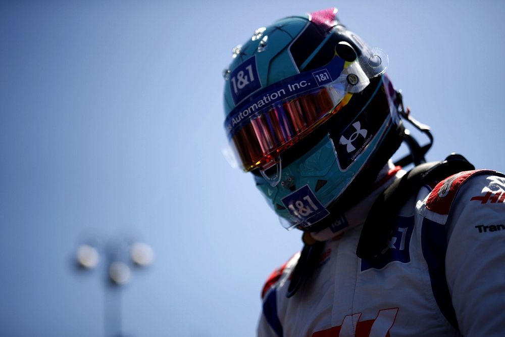 Mick Schumacher, Haas F1 Team, on the grid