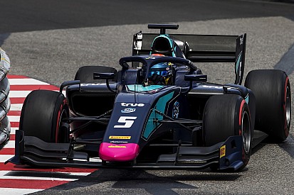 Albon, De Vries kazasından ötürü 5 sıra grid cezası aldı