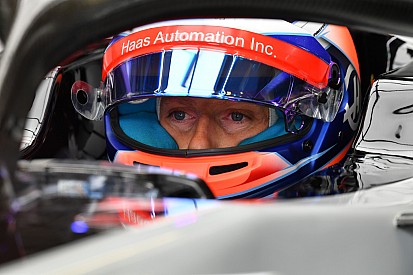 Grosjean necesita buenas actuaciones para mantener asiento