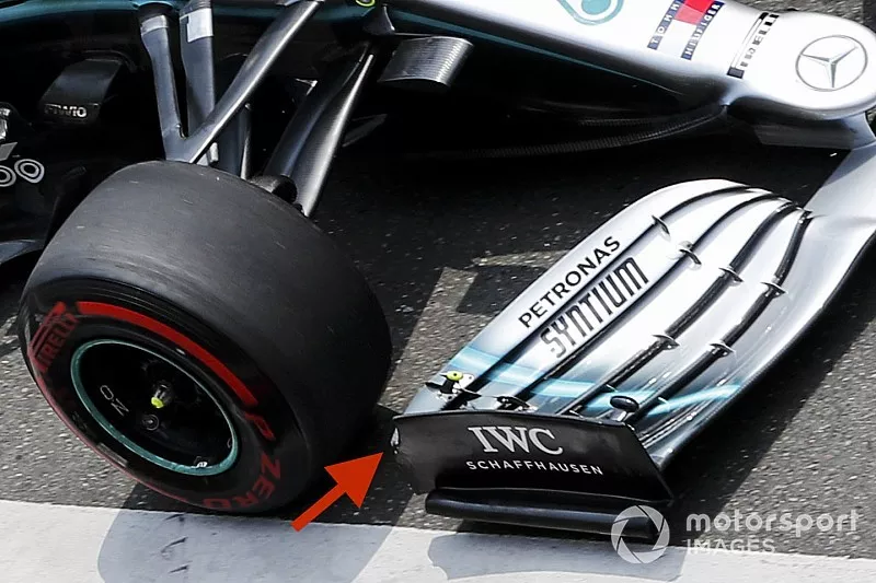 Mercedes AMG F1 W10 detalle del aler&oacute;n 
