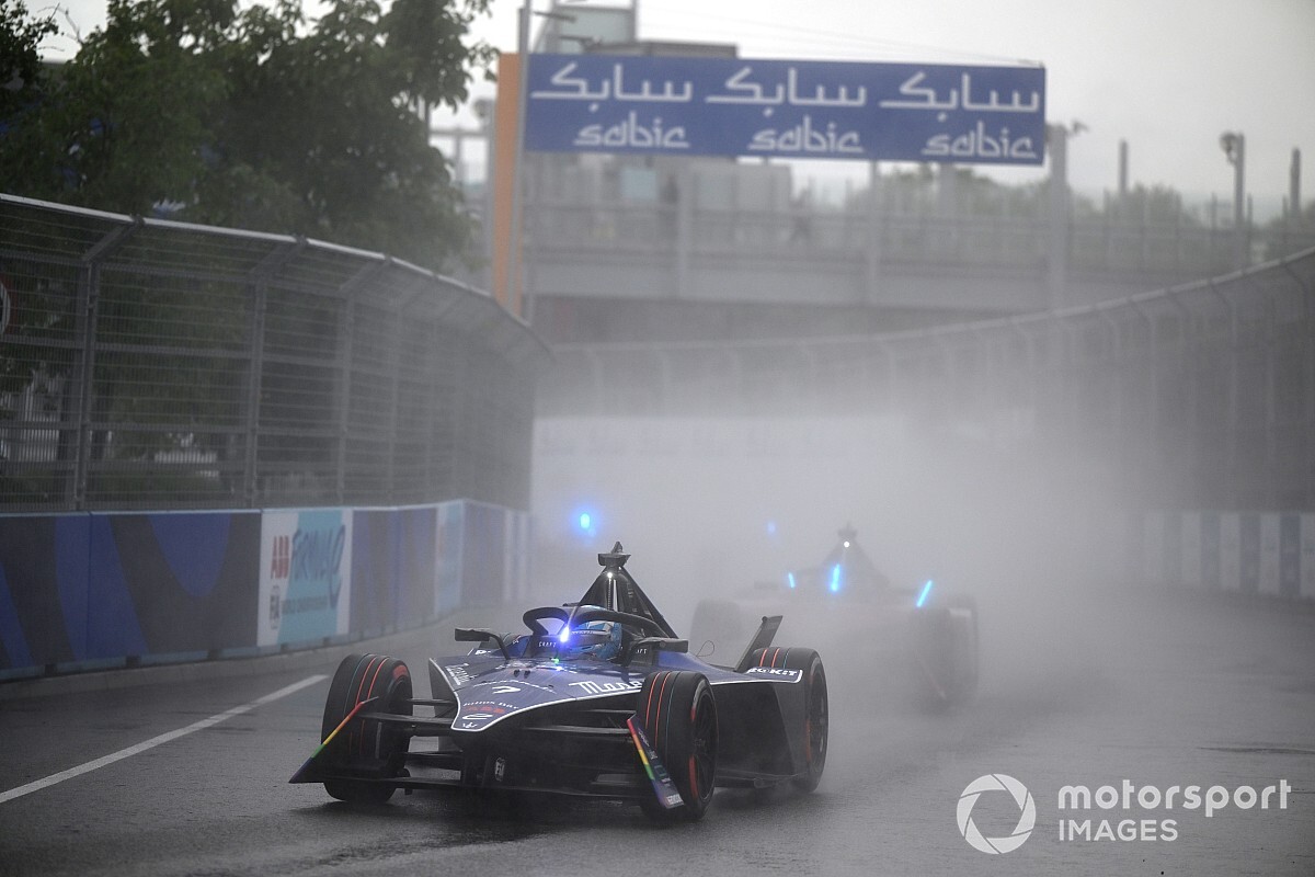 Formula e london e prix conditions pretty dangerous motorsport ace