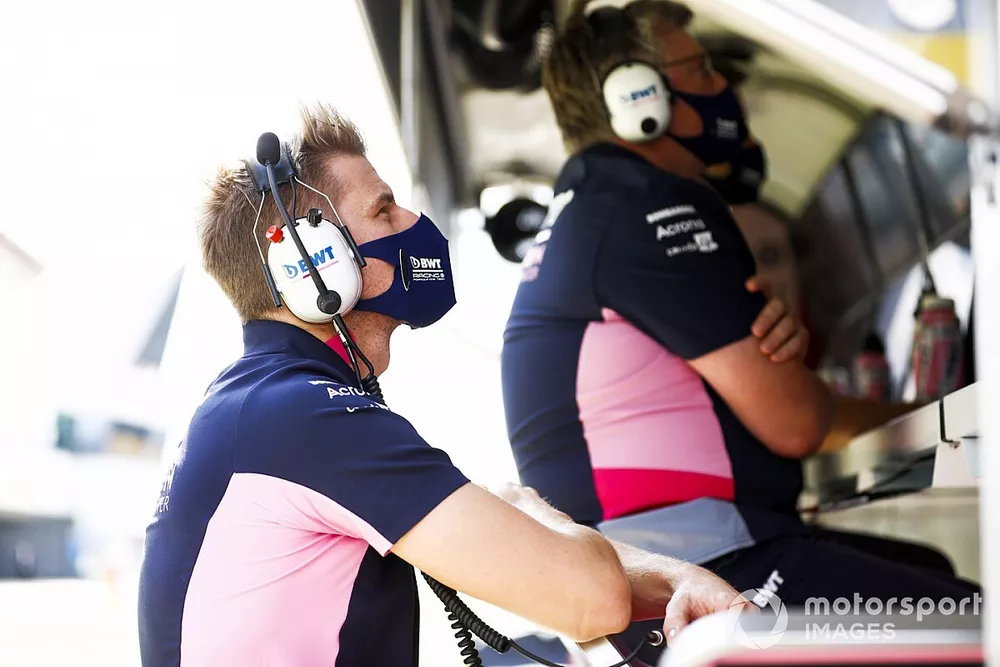 Nico Hulkenberg, Racing Point on the pitwall with Otmar Szafnauer, Team Principal and CEO, Racing Point