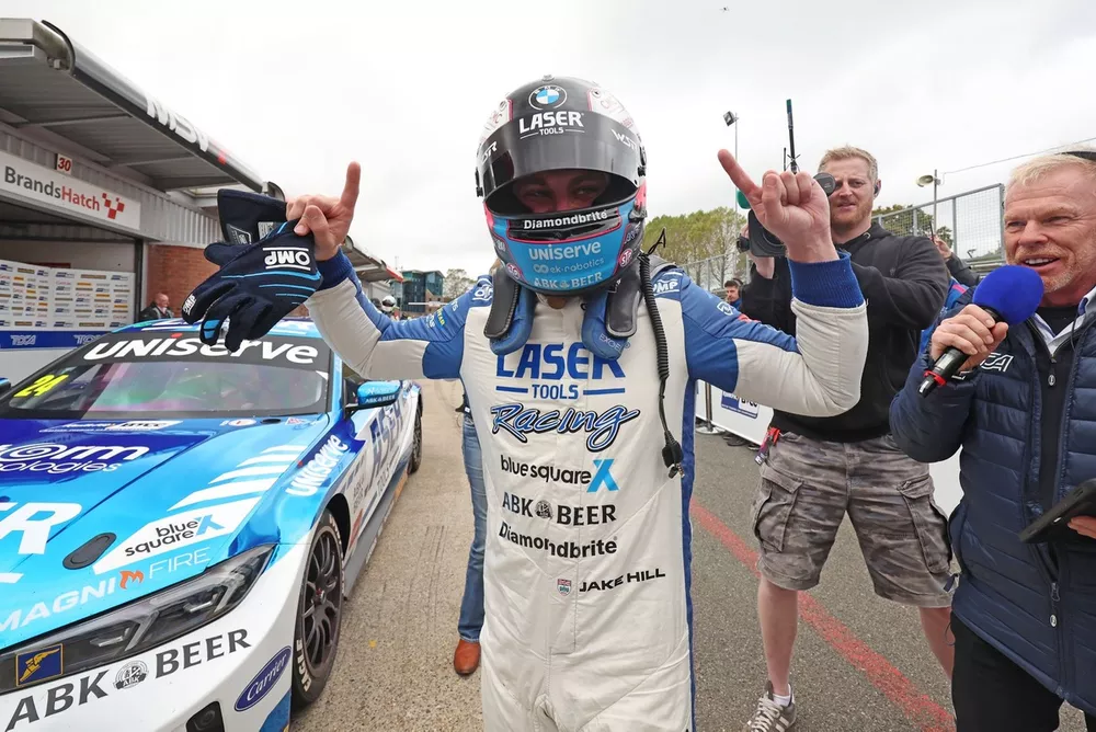 Jake Hill, Laser Tools Racing with MB Motorsport BMW 330e M Sport