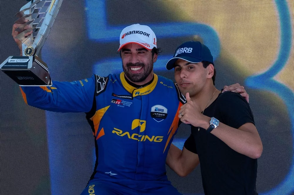 455799_1167000_rafacatelan_stockcar_curvelo_53268__2_