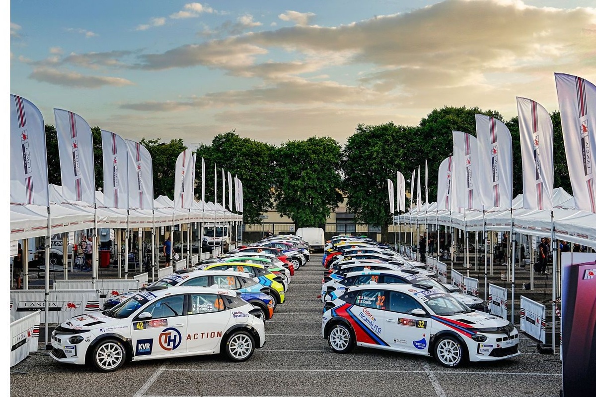 CIAR | Con il Rally del Lazio riparte il Trofeo Lancia Rally: tutti all'inseguimento di Pisani