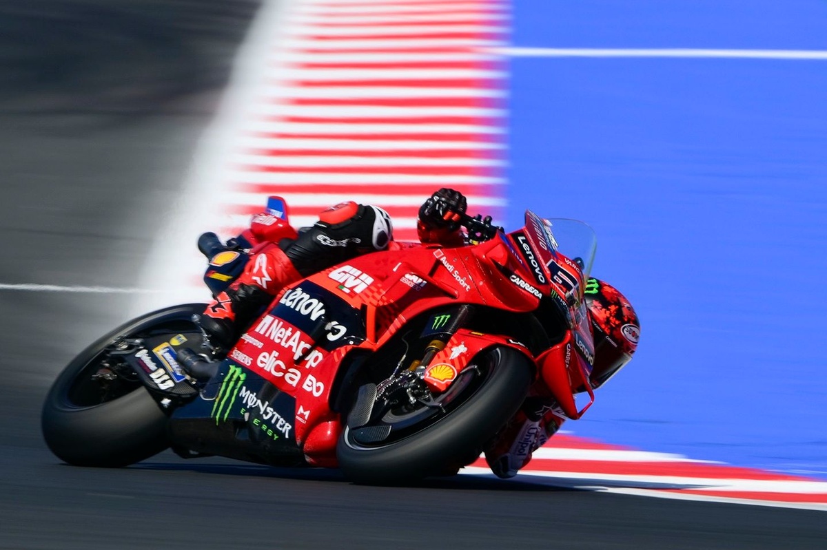 Bagnaia sort encouragé d'un "test d'un genre différent"