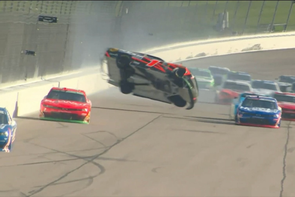 NASCAR red flags race as Carson Kvapil flips wildly in violent Kansas crash