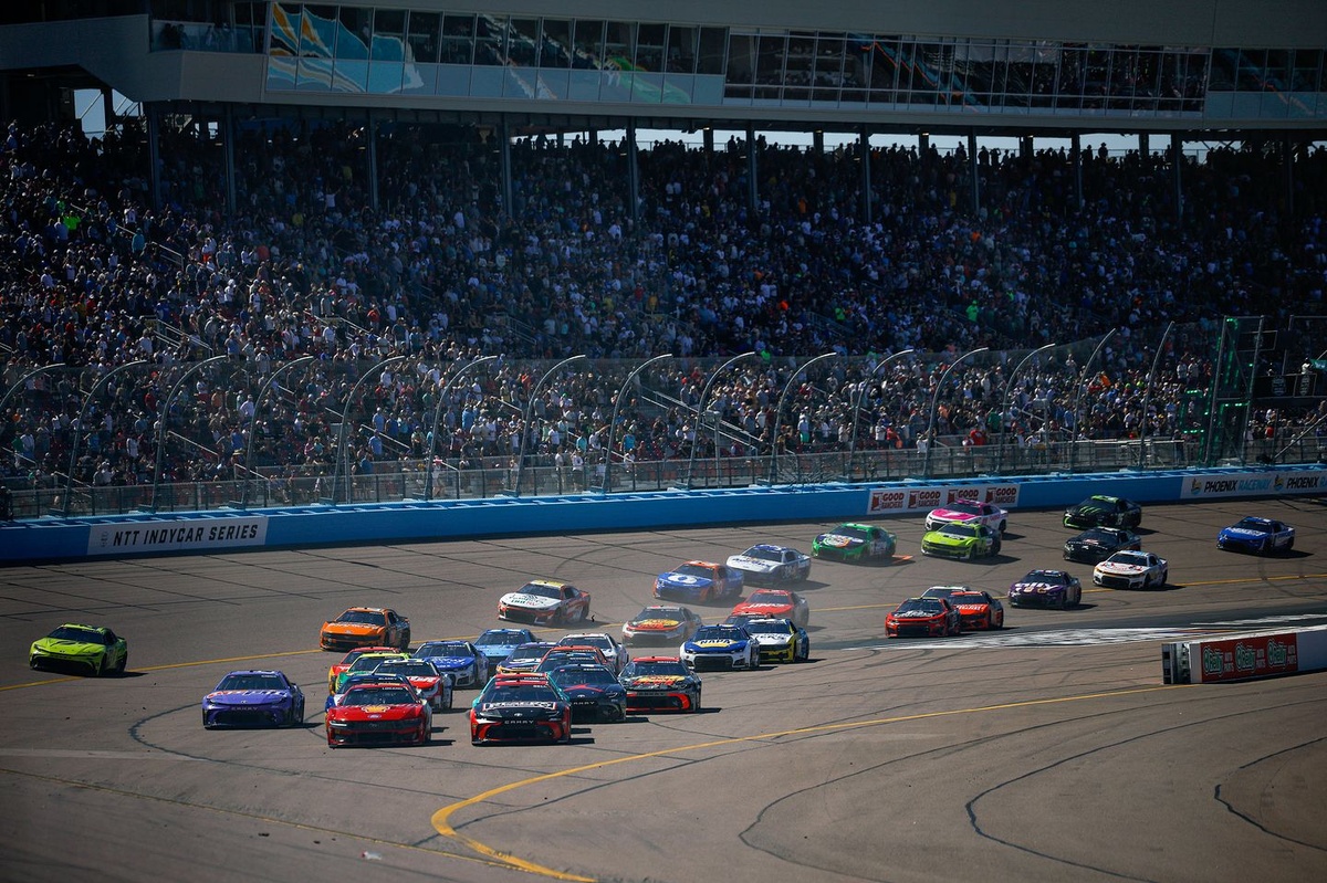 How drivers and crew chief aggression was responsible for tire issues at Phoenix 