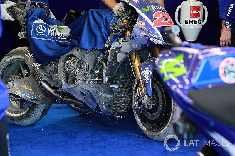 La moto de Maverick Viñales, Yamaha Factory Racing después del choque