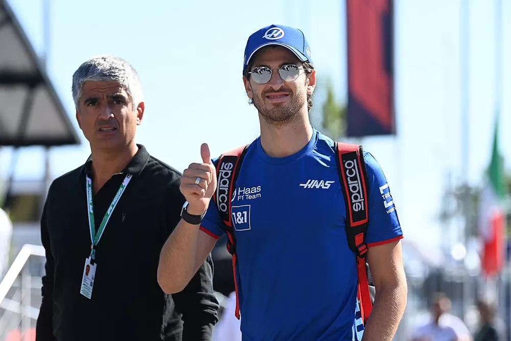 Antonio Giovinazzi, Haas F1 Team llega a la pista