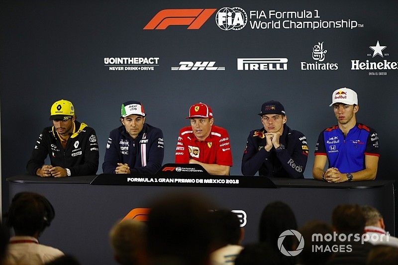 Carlos Sainz Jr., Renault Sport F1 Team, Sergio Perez, Force India, Kimi Raikkonen, Ferrari, Max Verstappen, Red Bull Racing, y Pierre Gasly, Toro Rosso, en la conferencia de prensa