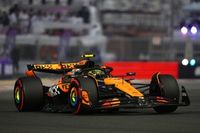 Norris y McLaren se postulan como favoritos en Abu Dhabi tras la FP2