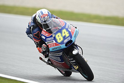 Moto3 Silverstone: Kornfeil aan kop in derde training