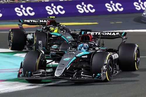 Russell espera que Mercedes mantenga la igualdad entre pilotos en 2025