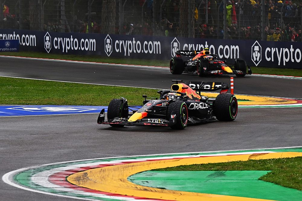 Max Verstappen, Red Bull Racing RB18, Sergio Perez, Red Bull Racing RB18