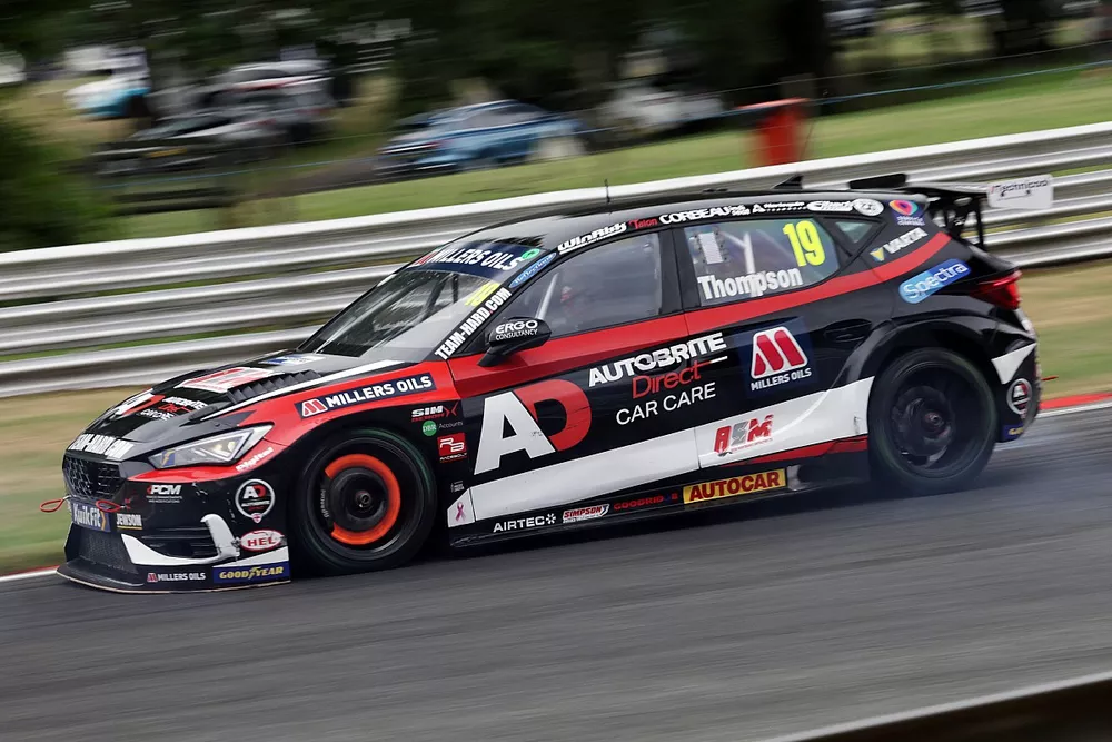 Bobby Thompson, Autobrite Direct with Millers Oils Cupra Leon 