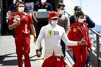 Sainz disfruta el avance de Ferrari en Mónaco, pero con cautela