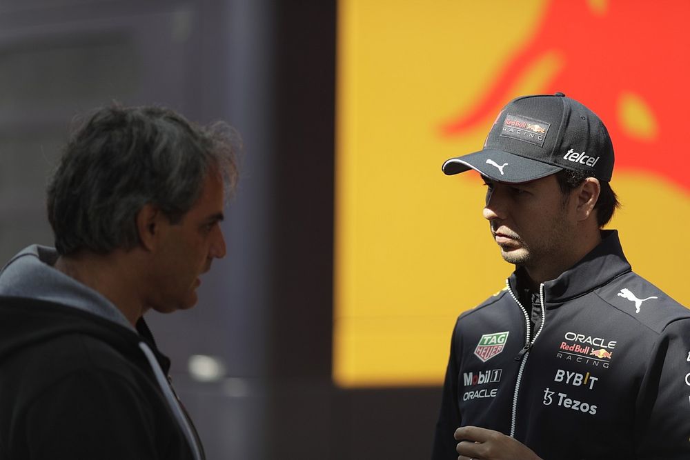 Sergio Pérez, Red Bull Racing, con Juan Pablo Montoya