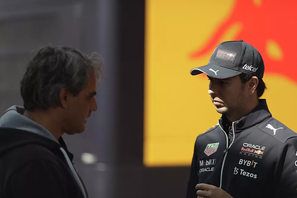 Sergio P&eacute;rez, Red Bull Racing, con Juan Pablo Montoya