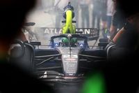 Williams revela la razón del incendio en el coche de Albon en Singapur