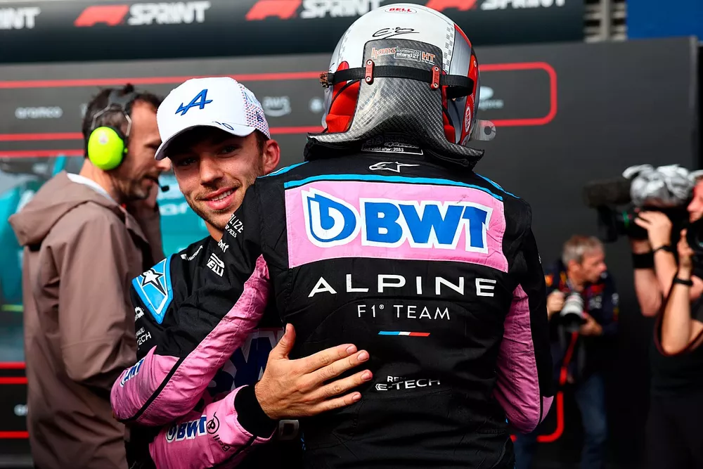 Pierre Gasly, Alpine A523, Esteban Ocon, Alpine A523