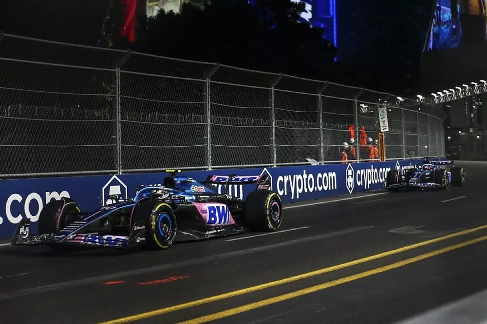 Pierre Gasly, Alpine A523, Esteban Ocon, Alpine A523