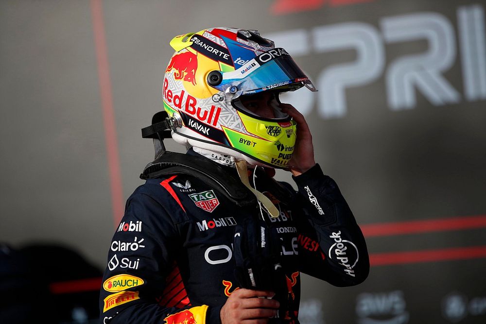 Sergio P&eacute;rez, Red Bull Racing, en Parc Ferme tras la carrera Sprint