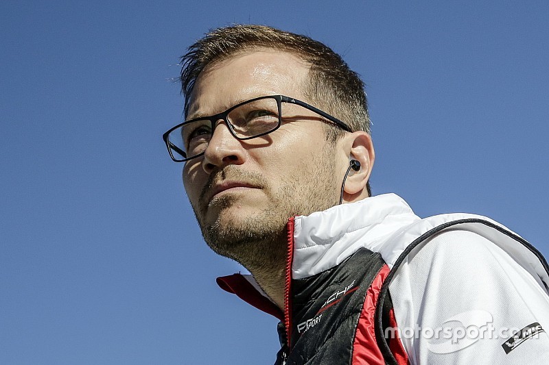Seidl iba a ser jefe de competición de Porsche, pero se acerca a McLaren