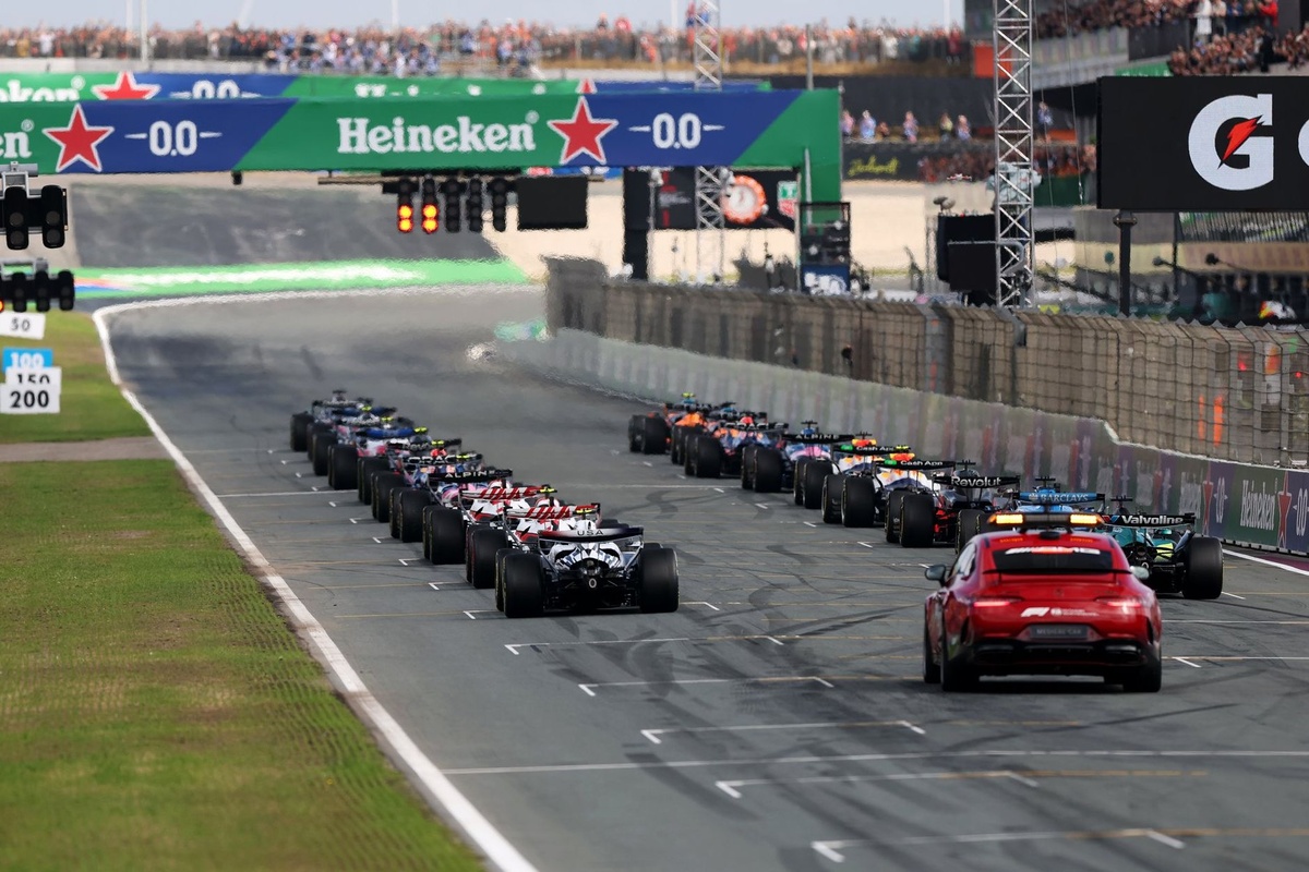 PÓDIO AO VIVO - Norris triunfa: Acompanhe debate sobre GP da Holanda de F1