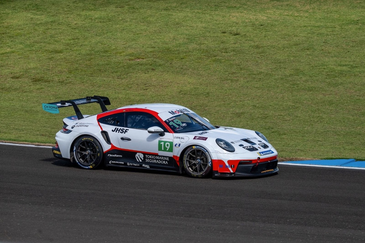 Porsche Cup: Pipo Massa explica rodada que quase custou pódio no Velocitta