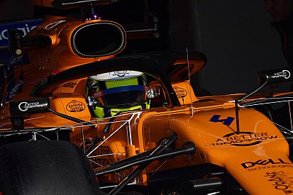 Paura McLaren: tre esponenti del team feriti per un incendio nel box durante il filming day
