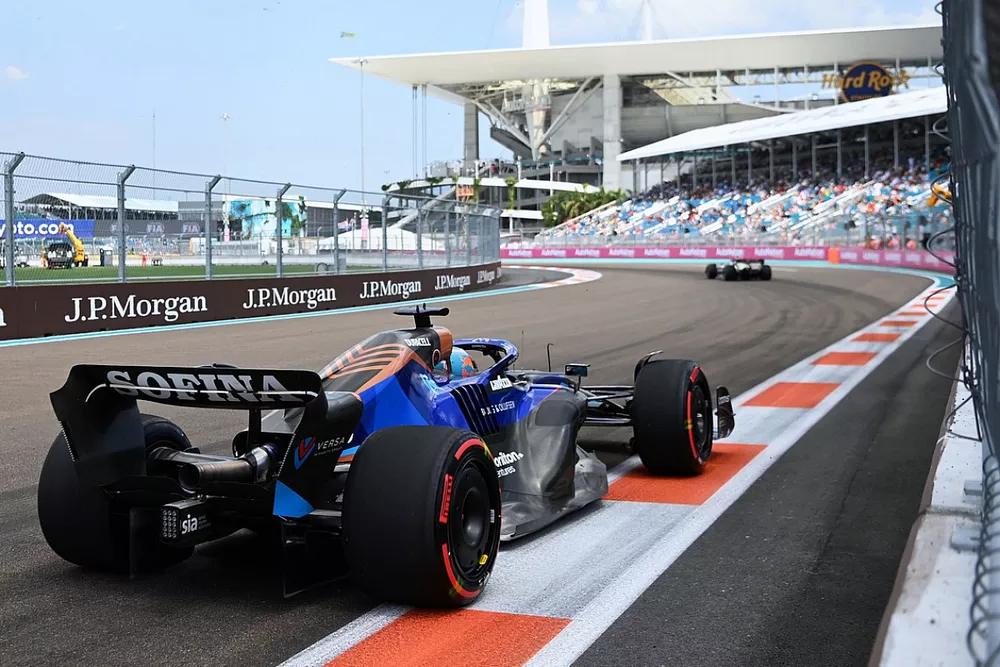 Alex Albon, Williams FW44
