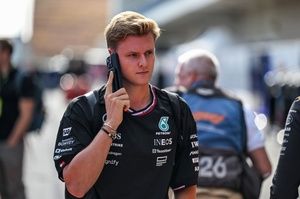 Mick Schumacher cambia de gestor y su nuevo asesor aborda su regreso a la F1