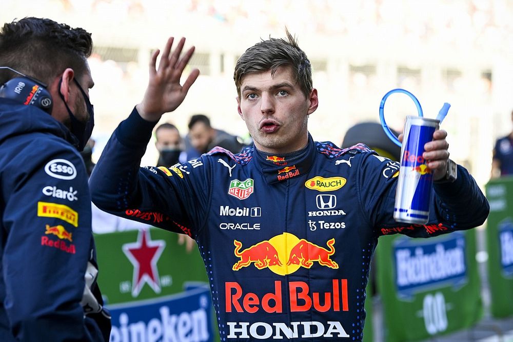 Tercer puesto Max Verstappen, Red Bull Racing, en Parc Ferme