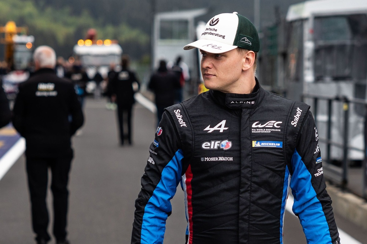 Mick Schumacher 'sill burns' for single-seaters despite WEC switch
