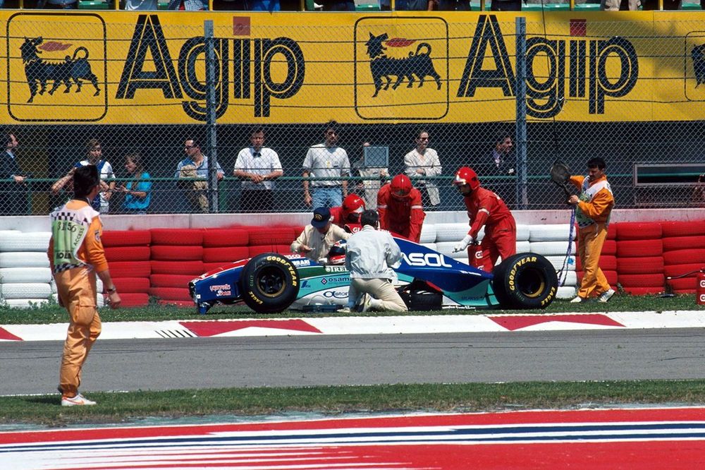 Rubens Barrichello, Jordan suffered a terrifying crash
