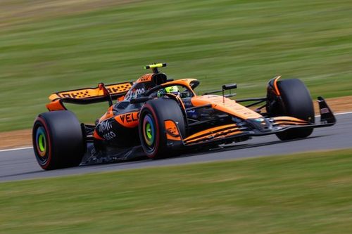 Norris ve margen de mejora tras dominar el viernes de Silverstone