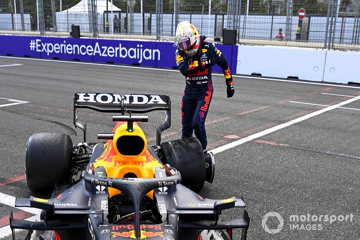 フェルスタッペンのタイヤカス フェルスタッペン、勝利目前でまさかのタイヤトラブル「ピレリはデブリ