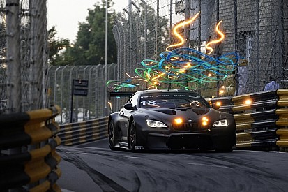 Ganz in Schwarz: Art-Car von BMW glänzt in Macao