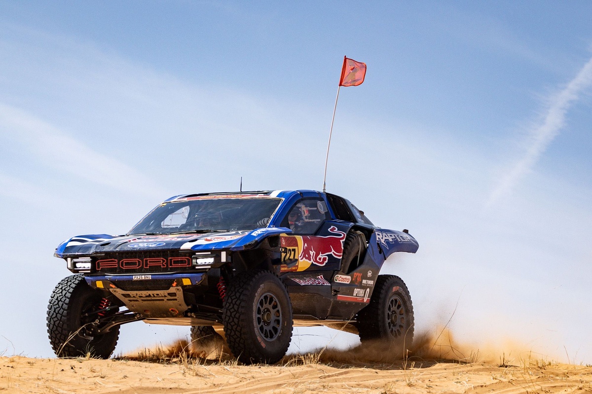 Dakar 2026, Stage 9: Ford takes 1-2 in overall standings as rivals hit trouble