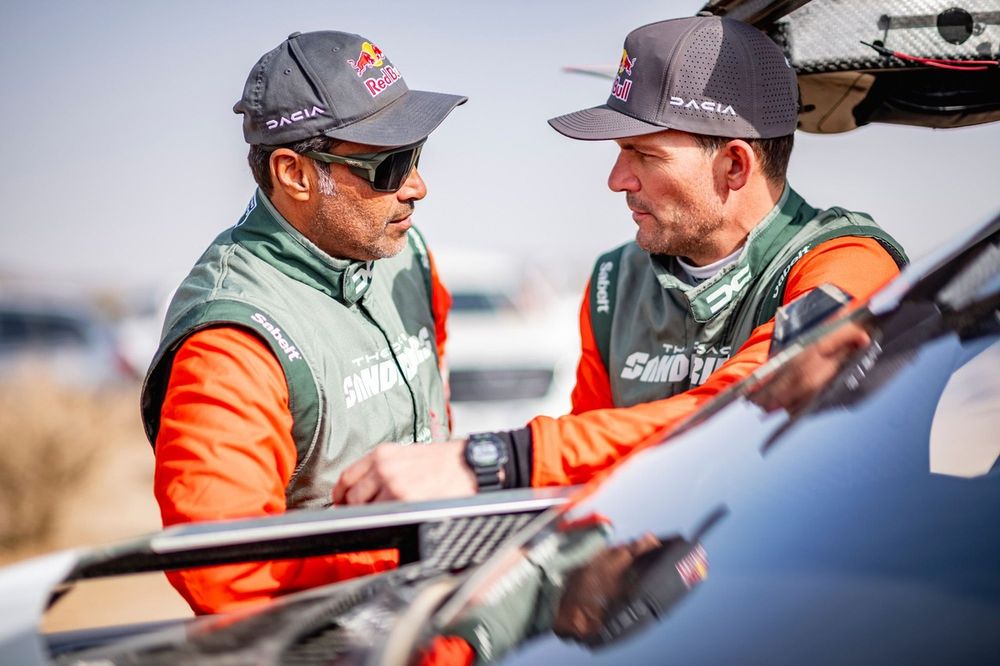 #299 The Dacia Sandriders Dacia: Nasser Al-Attiyah, Fabian Lurquin