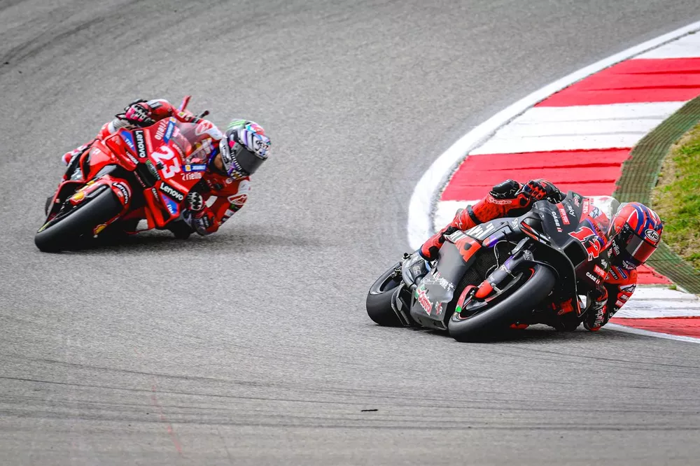 Maverick Vinales, Aprilia Racing Team